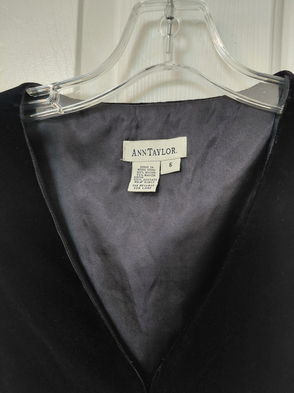 Ann Taylor Black Velvet Sleeveless Button-Front Jacket - Picture 2 of 6